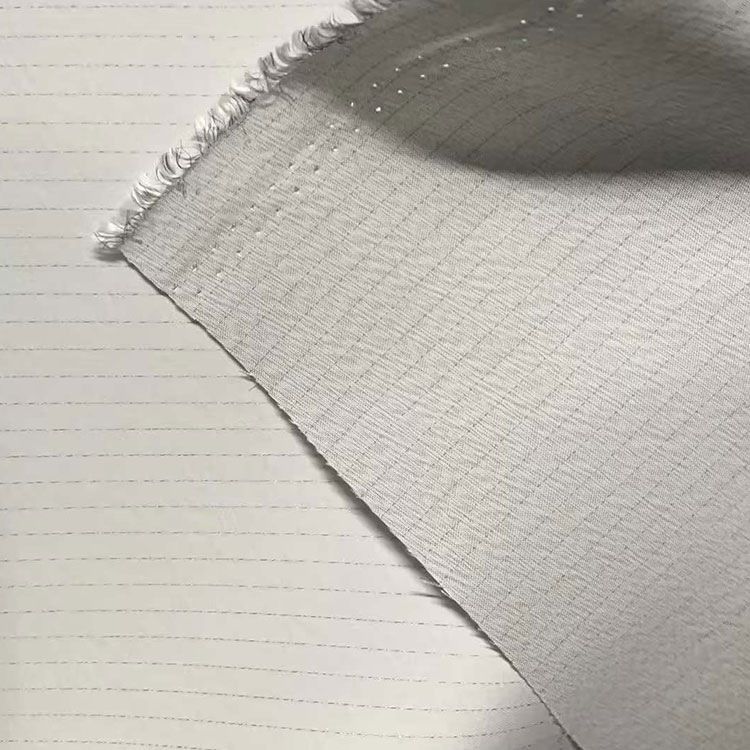 Cosa rende il tessuto di filtro essenziale per la filtrazione industriale?