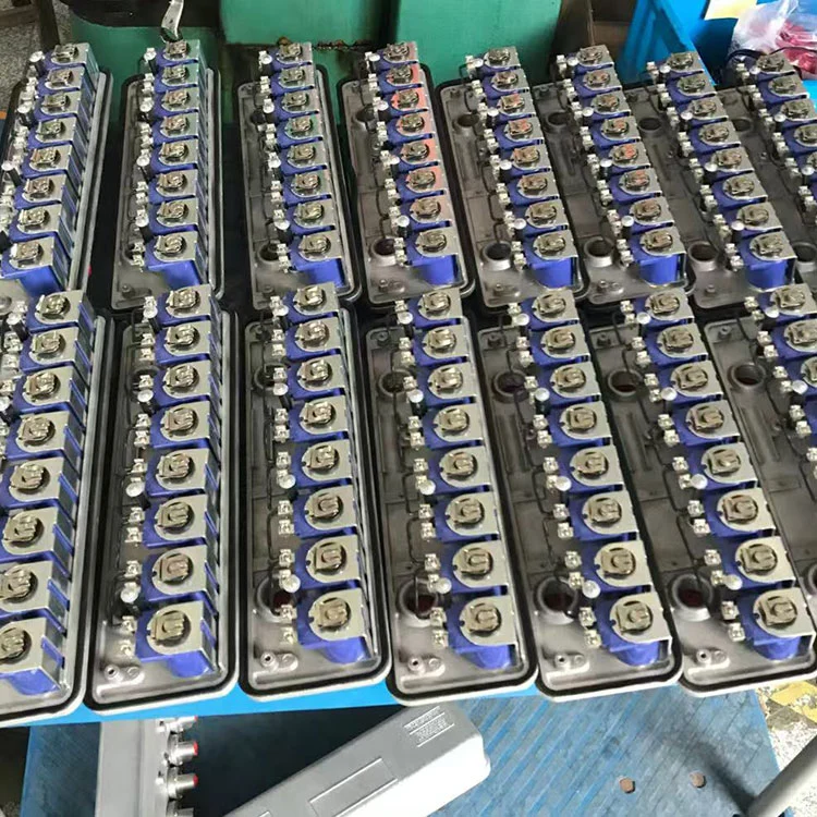 Pozzetto per valvole RCA3-8V8000